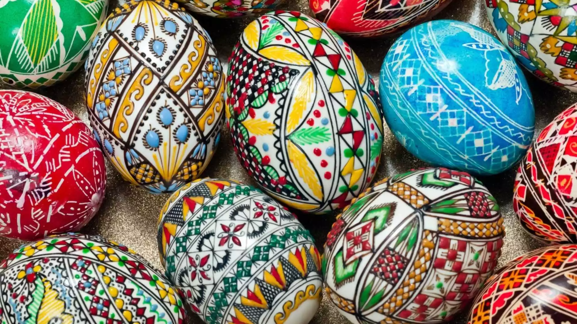 Боядисване на яйцата - какво символизира всеки цвят