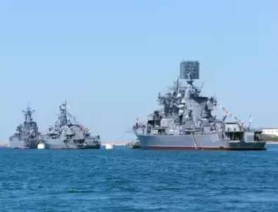 Украйна развали и Октомврийската революция за Путин: Най-старият кораб на бойно дежурство е с щети (СНИМКИ)