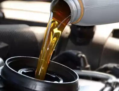Може ли да се смесват различни масла в двигателя?