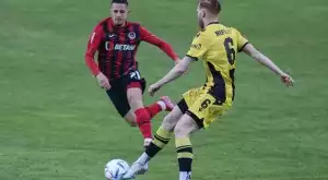 Ботев Пд разби Локо София, който ще се бори за оцеляване - комична случка и скандал белязаха разгрома (ВИДЕО)