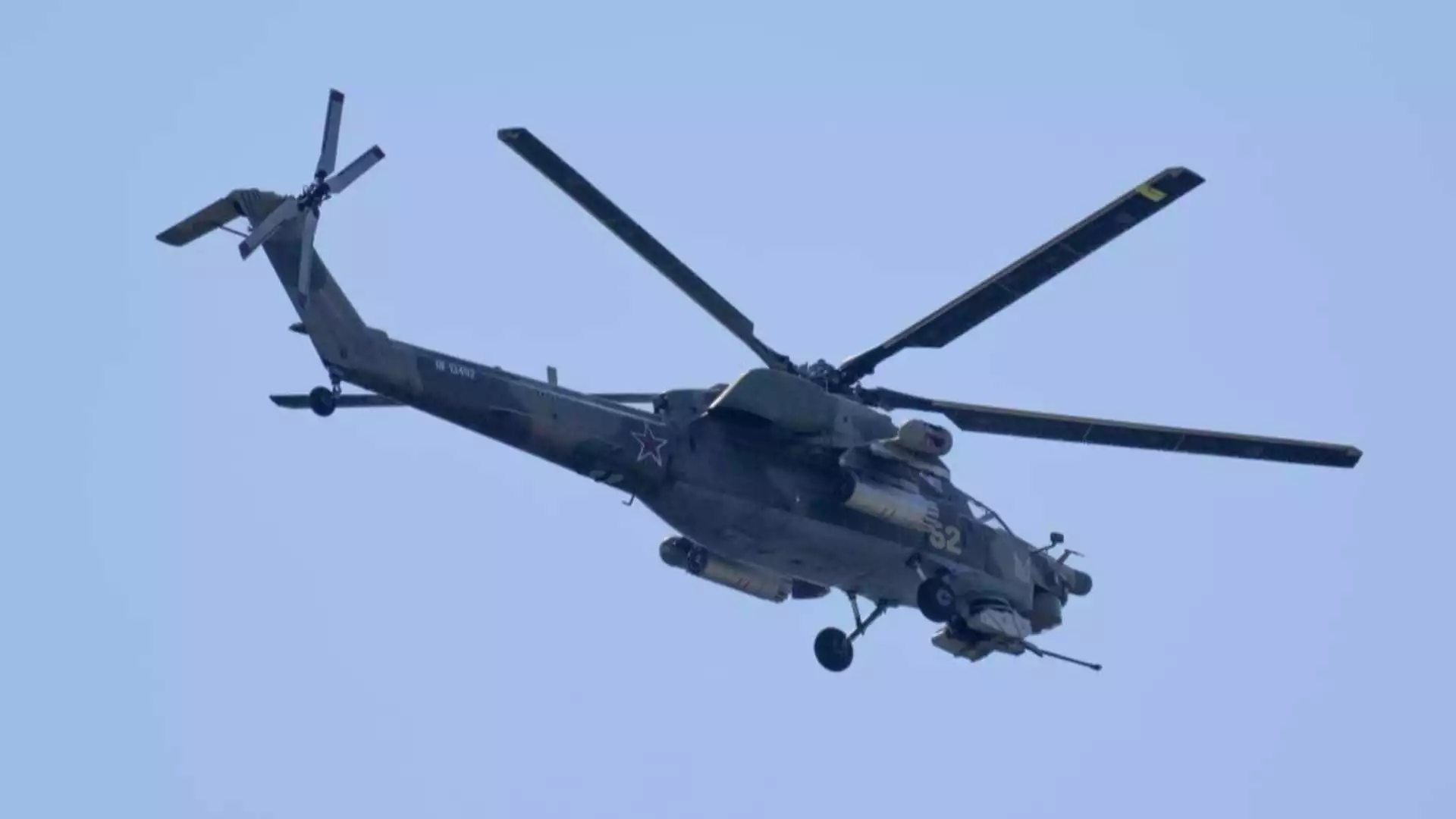 7 изчезнали след катастрофа на 2 японски военни хеликоптера (ВИДЕО)