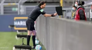 Бивш германски рефер: Нямаше дузпа срещу Васкес, но имаше гол на Ямал в Ел Класико