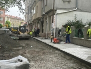 Община Бургас продължава да ремонтира улиците в центъра на града