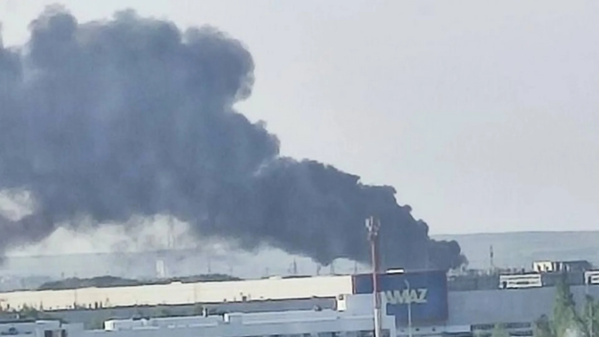 Голям пожар в завод на КАМАЗ в Татарстан (ВИДЕО)