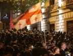 Избити от полицията зъби на опозиционен лидер, меле в парламента: В Грузия напрежението расте (ВИДЕО и СНИМКИ)