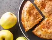 Ябълков сладкиш с орехи и канела: Перфектна комбинация