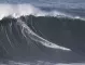 ВИДЕО: Да яхнеш 30-метрова вълна за световен рекорд