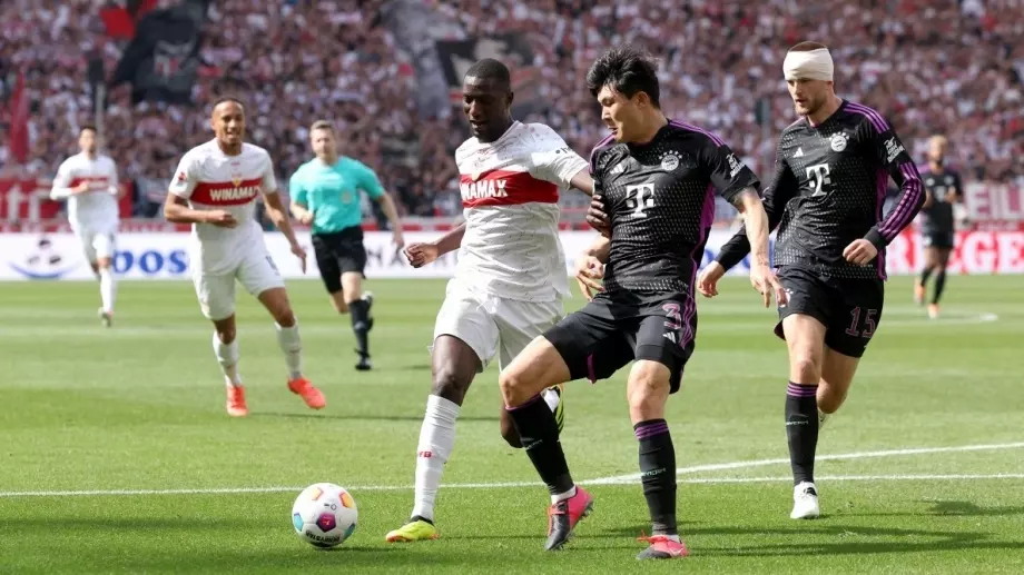 Щутгарт прекъсна победна серия на Байерн Мюнхен, а Дортмунд не пожали Аугсбург