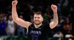 Кайри Ървинг и Лука Дончич "разстреляха" Клипърс и класираха Маверикс на полуфинал на Запад (ВИДЕО)