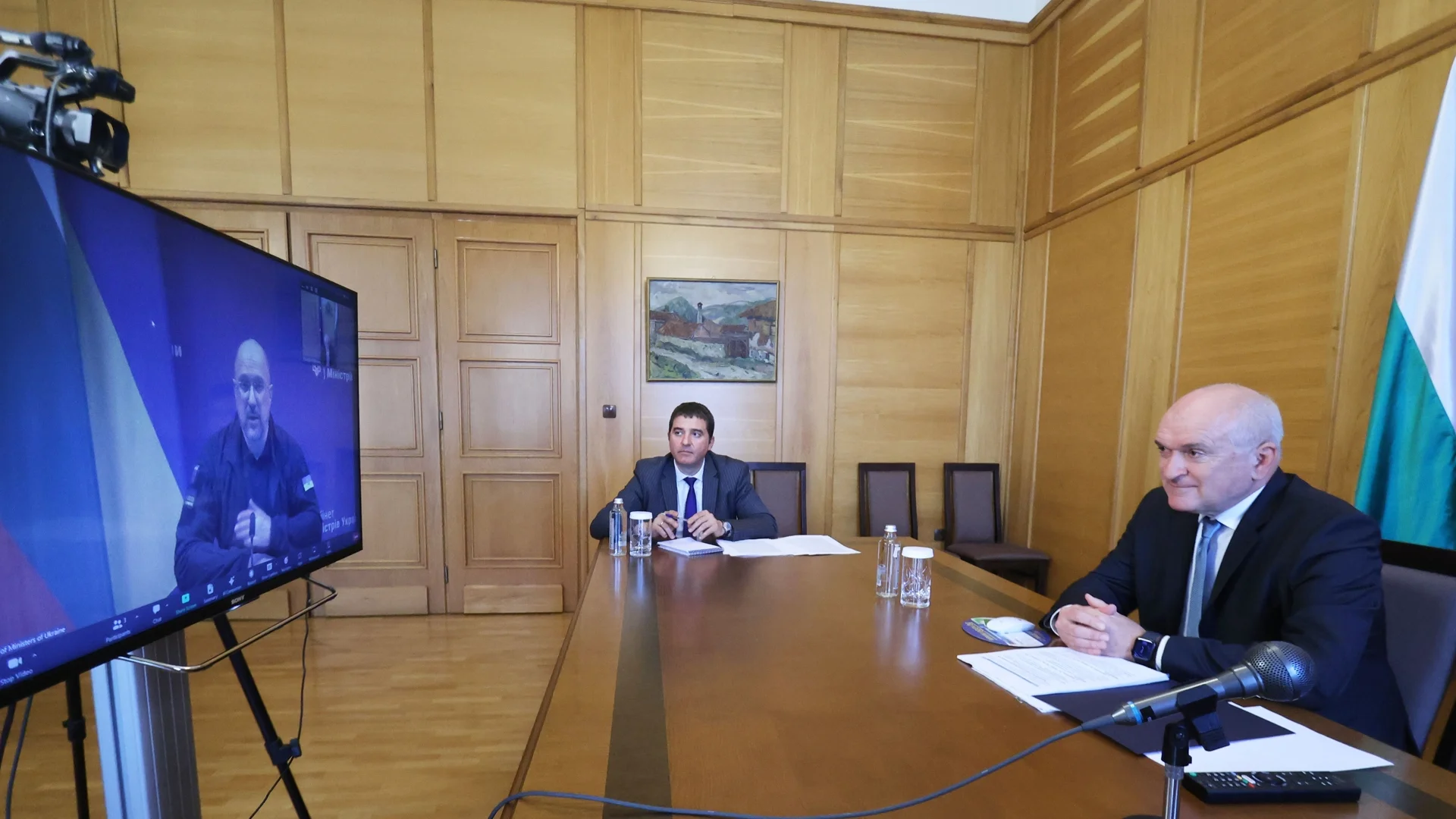 Главчев пред украинския премиер Шмигал: България ще продължи с категоричната си подкрепа за Украйна