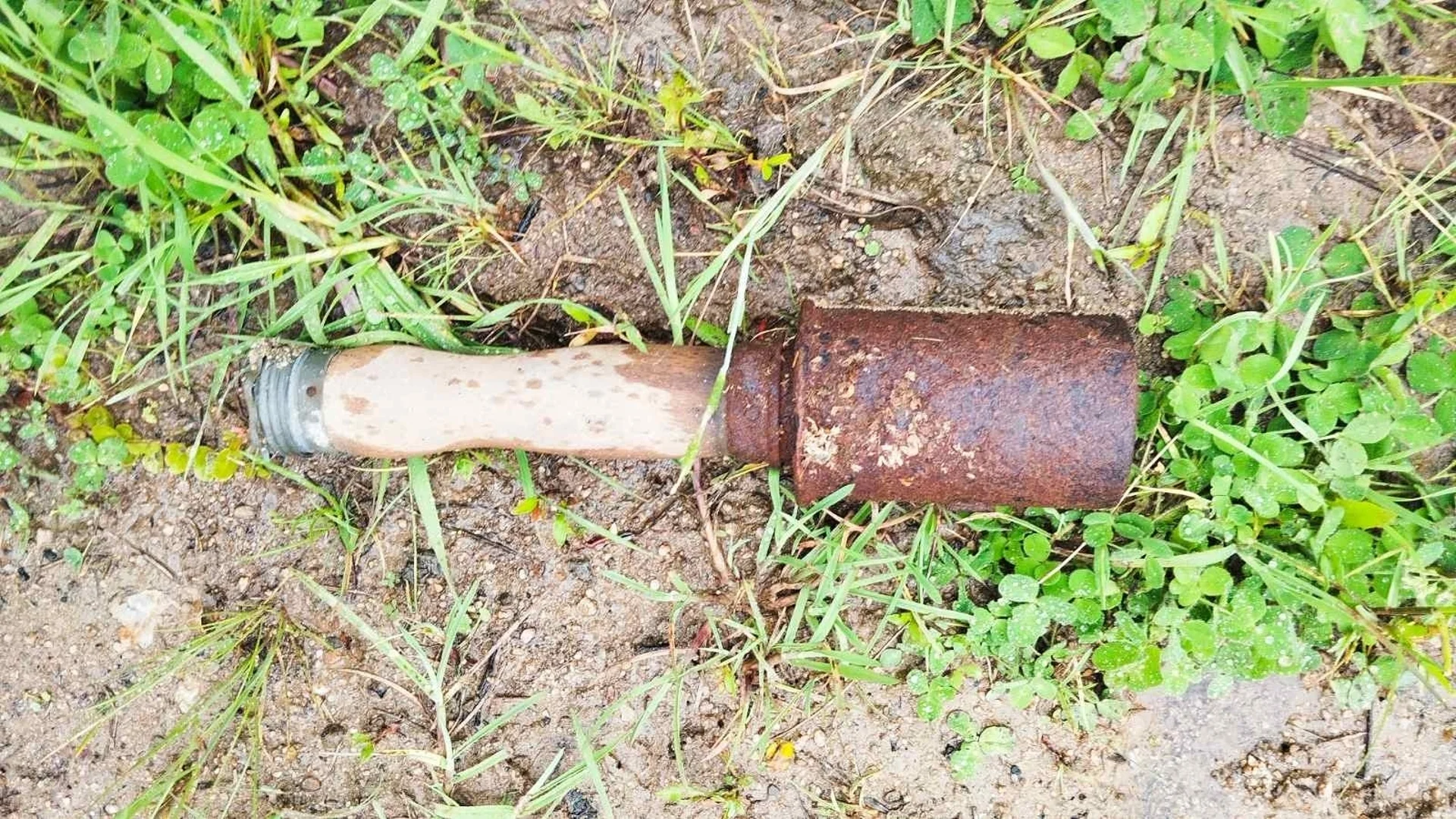 Унищожиха невзривен боеприпас, открит в старозагорско село
