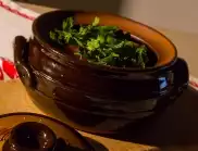 Постен гювеч с ароматни зеленчуци