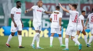 Марк-Емилио Папазов може да се окаже единственият нападател на ЦСКА за Европа