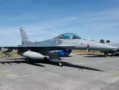 Дания с военна помощ за Украйна: Стотици милиони за ПВО и за F-16