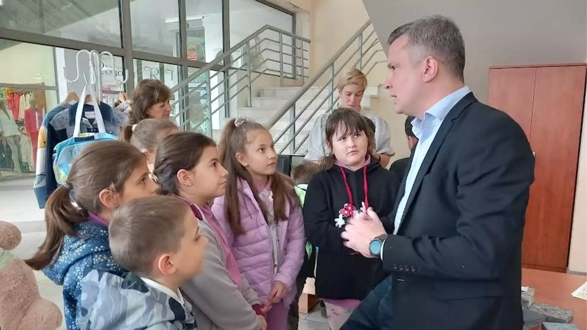 Зам.-кметът на Стара Загора Радостин Танев: Децата ще ни научат да замърсяваме по-малко (СНИМКИ)