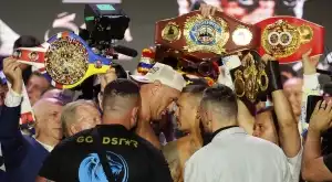 Високо напрежение около кантара на Усик - Фюри, "Циганския крал" е с 13 кг по-тежък! (ВИДЕО)