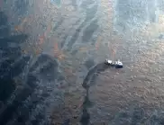 Нефтен разлив край Тексас след инцидент с шлеп (ВИДЕО)