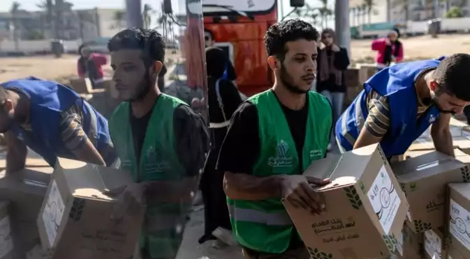 Над 300 камиона с хуманитарна помощ са изпратени в Ивицата Газа