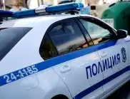 Хвърлял тухли по свещеник и полицай: Мъж поруга пловдивски храм