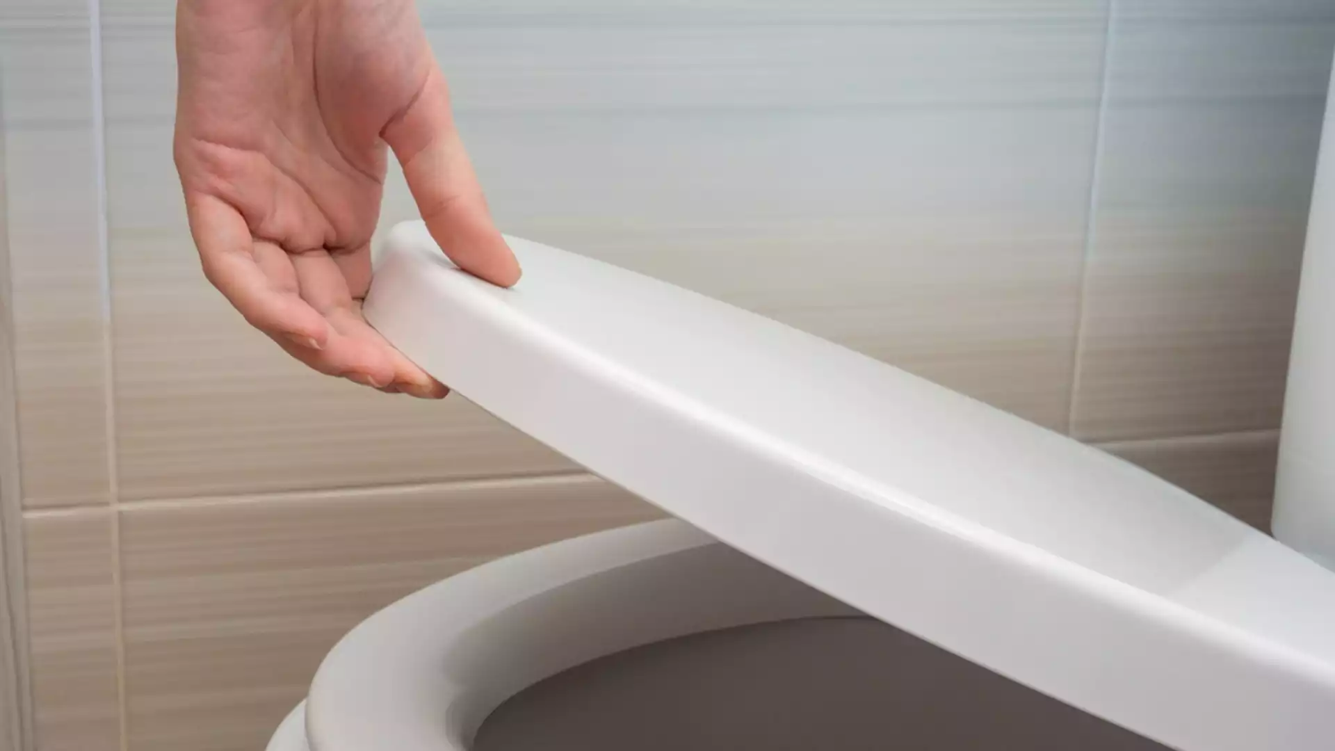 10 неща, които не трябва да се хвърлят в тоалетната