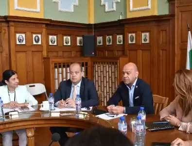 Кметът на Пловдив откри среща за защита на пострадалите от домашно насилие