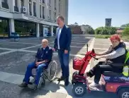 Нови бусчета ще превозват безплатно хора с двигателни увреждания в Стара Загора (СНИМКИ)