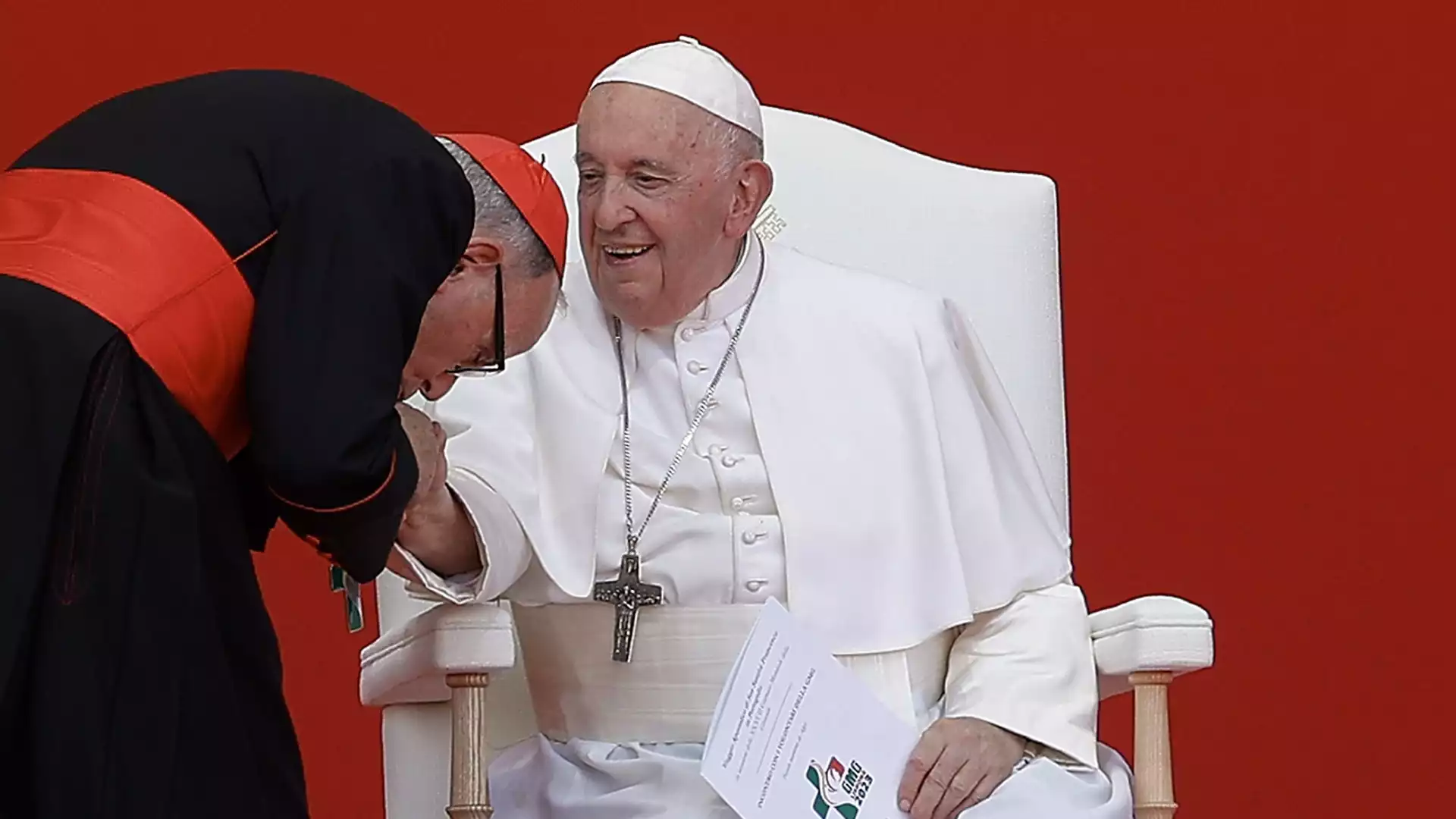 Папата освободи кардинал, заподозрян в сексуално насилие