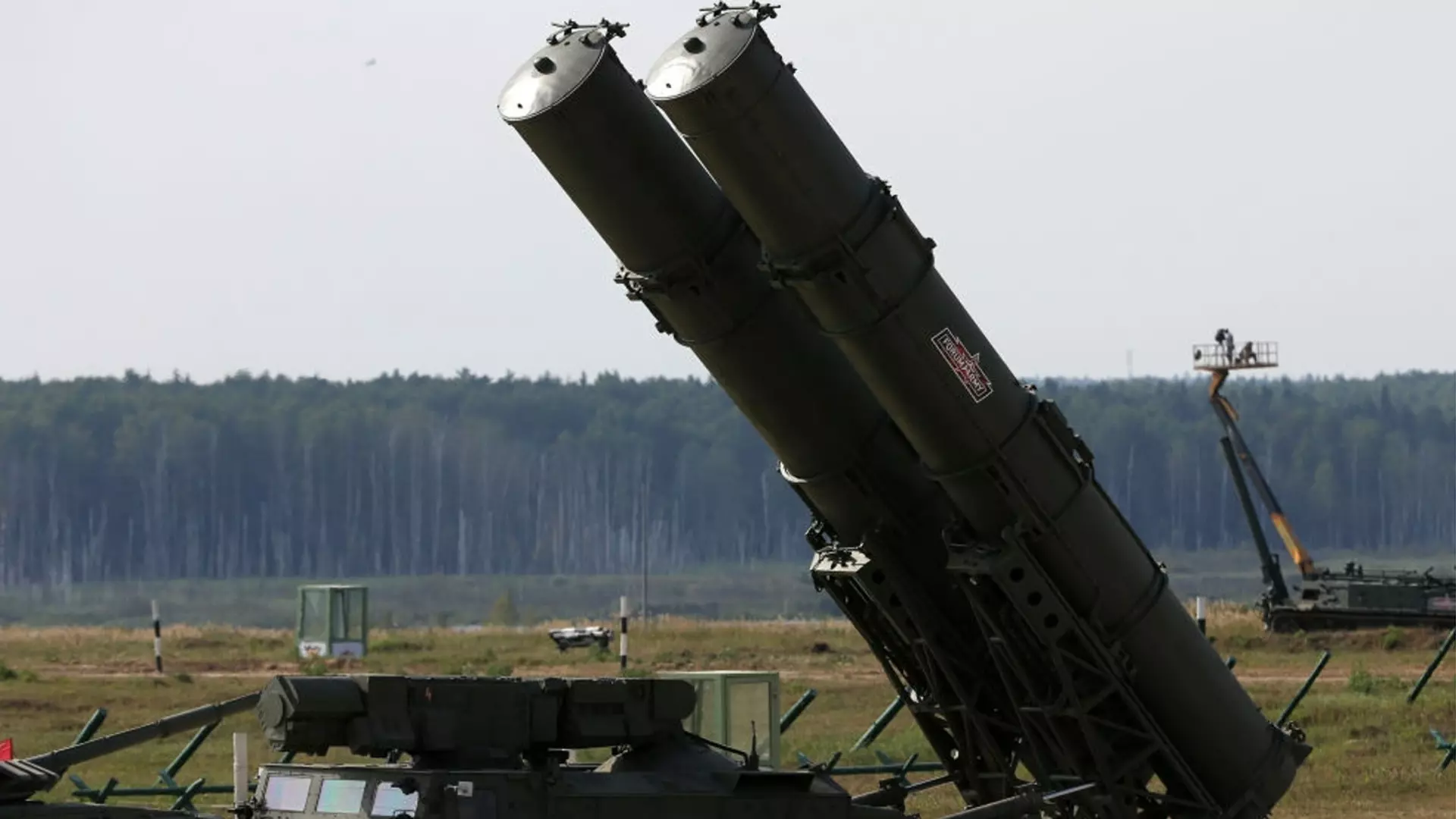 Украйна поиска Полша да сваля руските ракети: Какво казва полското МВнР