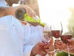 Русия въвежда квоти за местно вино в заведенията