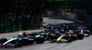 Директорът на Алпин Бруно Фамин обмисля дали Естабан Окон да се състезава в Канада