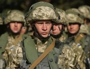 Обрат: Преговорите за изпращане на френски военни инструктори в Украйна продължават