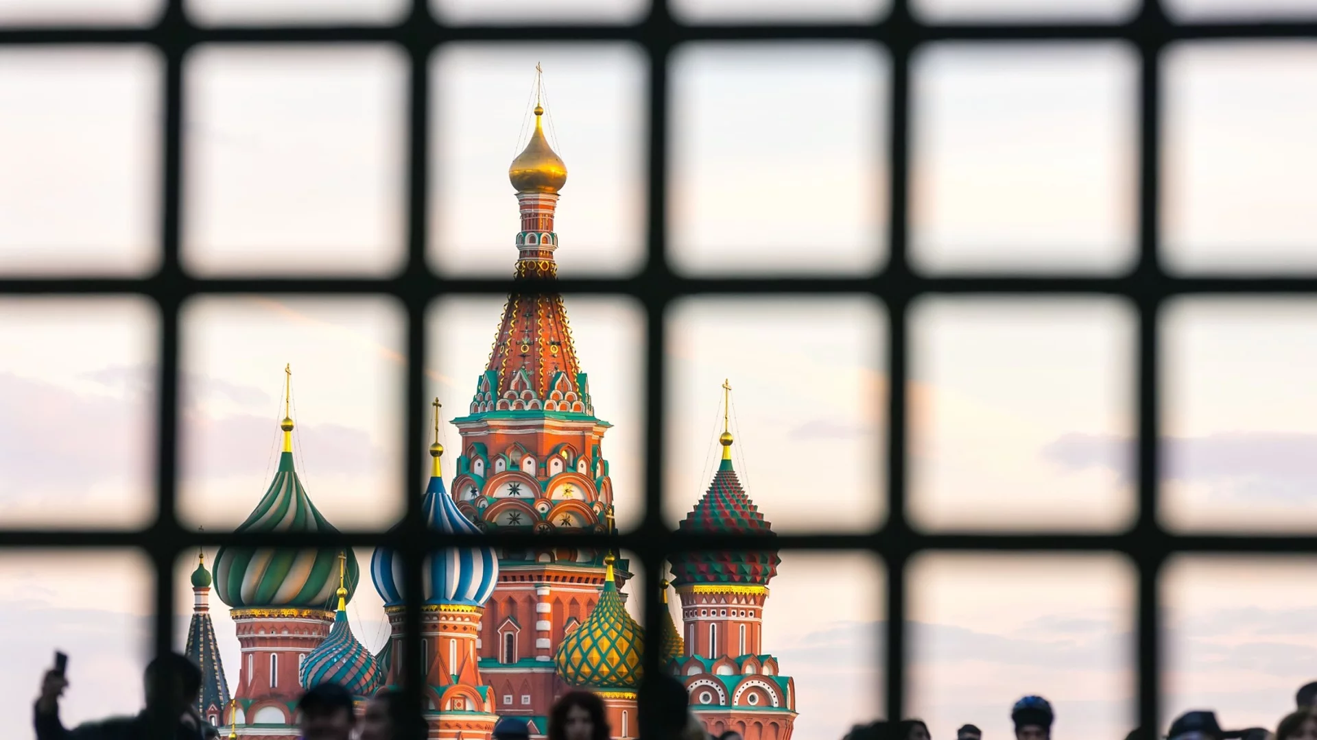 Западните компании изоставят плановете си да напуснат Русия 