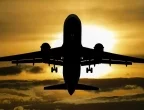 Ужасяващ инцидент: Самолетен двигател засмука човек на летище в Нидерландия (ВИДЕО)