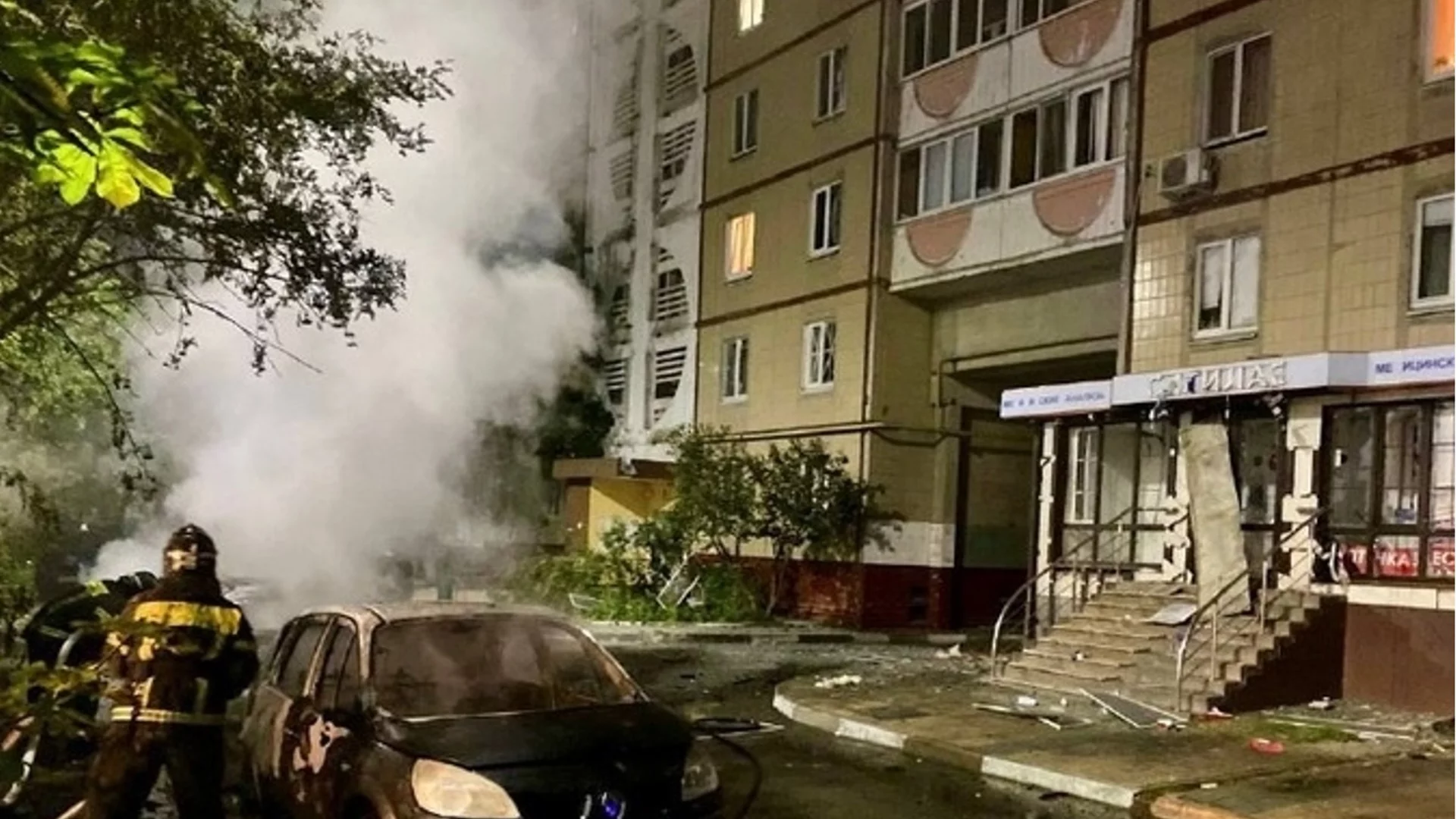 Руски самолет хвърли три бомби в Белгородска област