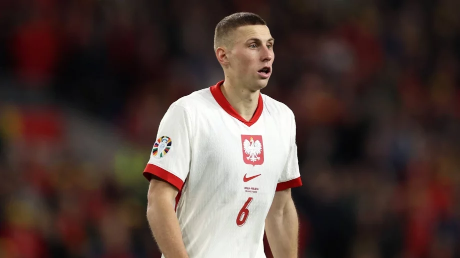 Якуб Пьотровски ще играе за Полша на Евро 2024, засега