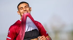 Здравко Димитров вкара хубав гол от малък ъгъл, но се размина със Станимир Стоилов (ВИДЕО)