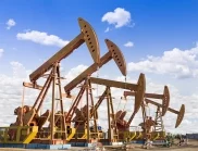 Цените на петрола повлияни от намеренията на Фед да не бърза с лихвените понижения