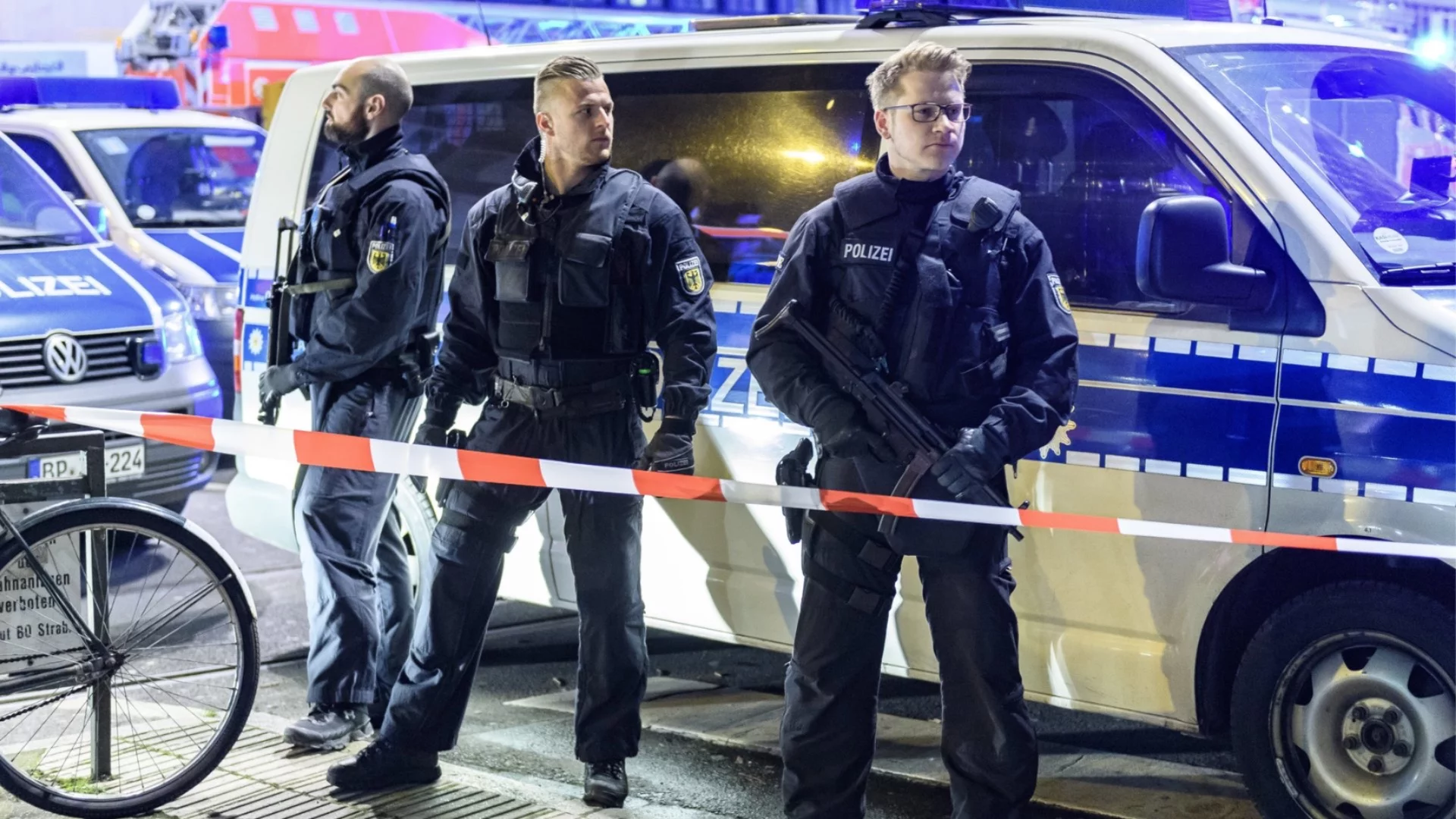 Нападение с нож в Германия: Атакуваха германски политик, критик на исляма (СНИМКИ)