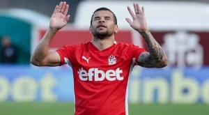 {{ otherArticle[0].article.title }}