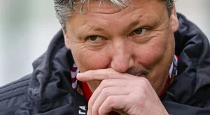 Абсурдна заплата: Любо Пенев се разбра с тим от Първа лига - ето колко пари ще взима?