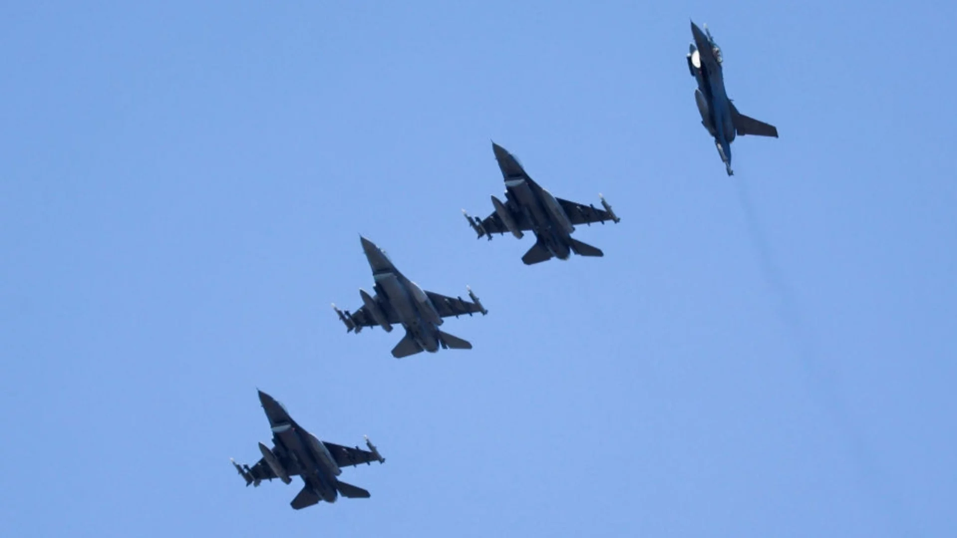 Радарни очи за украинските F-16 от Швеция: Горчив подарък или важно предимство? (ВИДЕО)