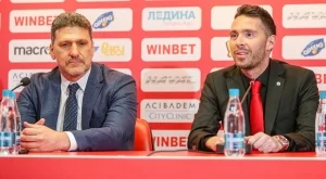 {{ otherArticle[0].article.title }}