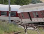 Заради свлачище: Влак със 185 пътници дерайлира в Западна Германия  