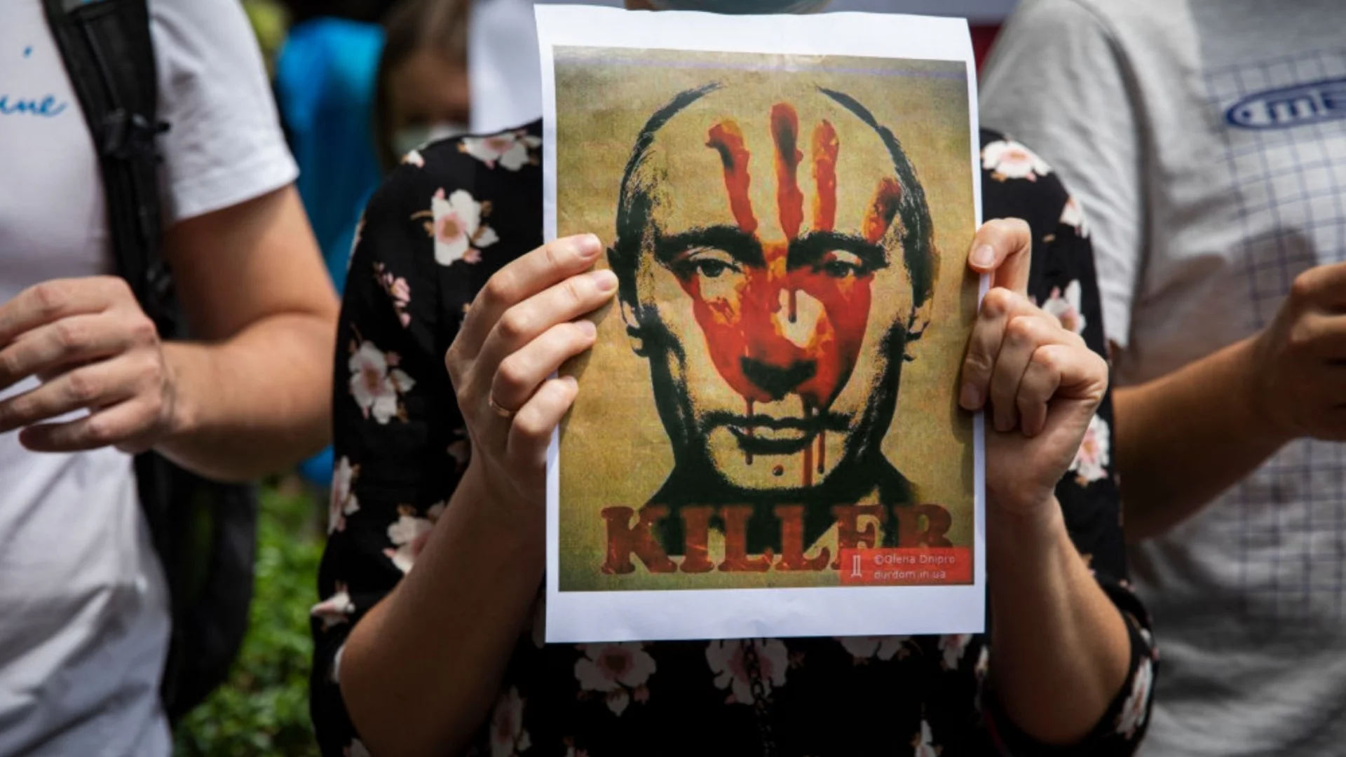 Предайте се на Путин: Скрити западни послания към Украйна
