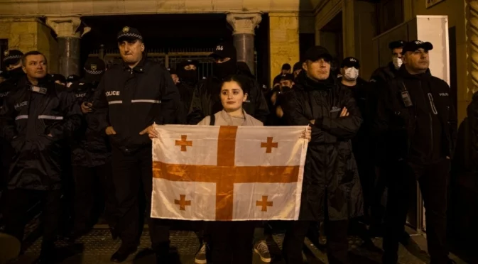 В Грузия събират пари за арестуваните от протестите заради чуждестранните агенти  