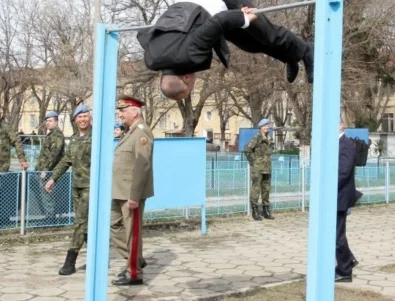 Радев - гимнастикът на Путин: Не всеки може като Кабаева