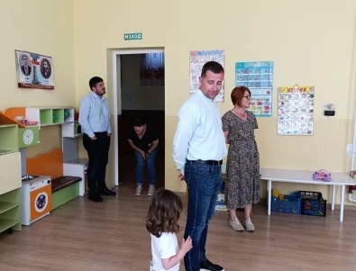 Кметът на Самоков провери състоянието на детската градина в Говедарци