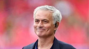 Жозе Моуриньо гони Килиан Мбапе по заплата във Фенербахче