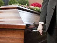 Два пъти я обявиха за мъртва: Американка се събуди в погребален дом, но после умря