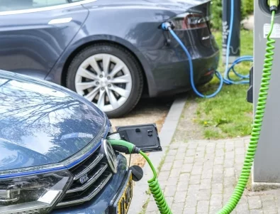 След спиране на субсидиите: Пазарът на електрически коли в Германия върви надолу